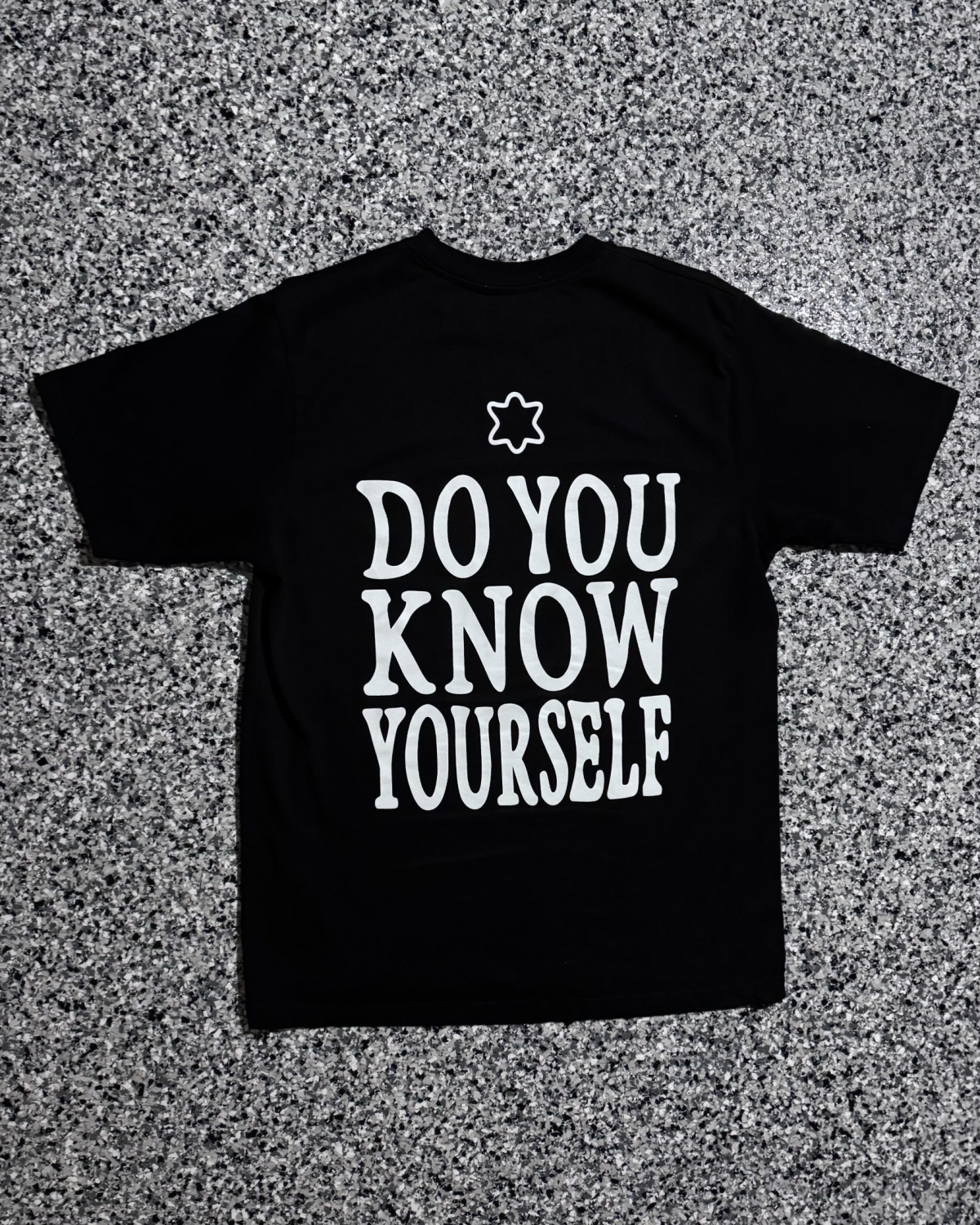 ALONECO DYKYS Tee